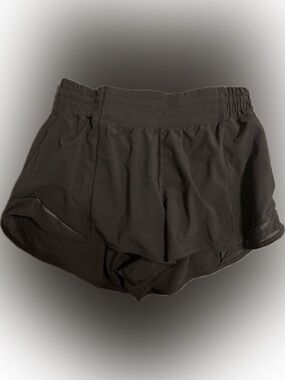 Lululemon Hotty Hot Shorts 2.5"